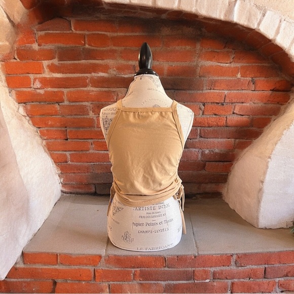 “Fire”🔥 Tank. Scrunch and tie sides. Super cute! Great for summer Boho Size XL - Picture 8 of 16